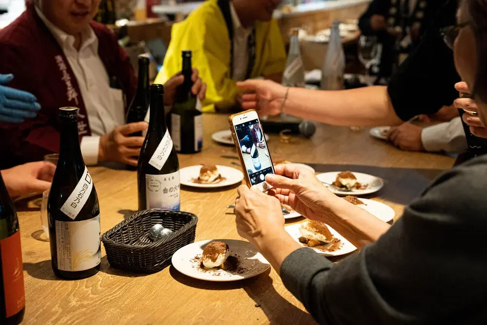 石川の酒蔵と交流しながら24種の日本酒ペアリングを楽しめるディナー『サケマルシェ ペアリングディナーFeat.NOTO』を開催。 画像 6