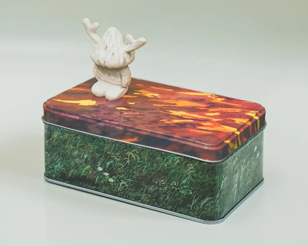 【 現代美術作家 平子 雄一 × 白十字 】岡山県出身のアーティストと創業68年の老舗菓子店とのコラボクッキー缶を発売。 画像 2