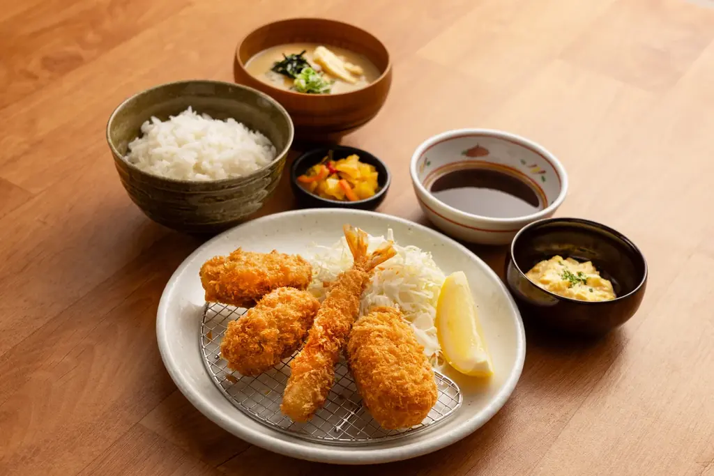 【定食屋 宮本むなし】9/17～秋冬の定番！「カキフライ定食」を期間限定で販売開始 画像 3