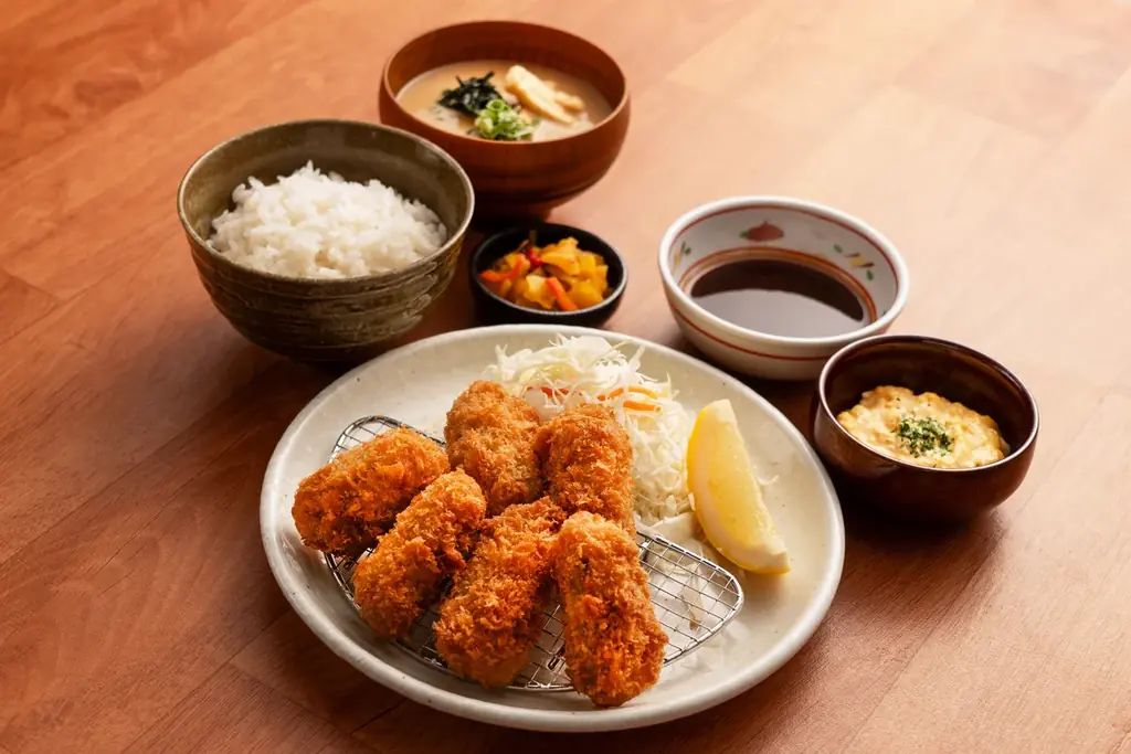【定食屋 宮本むなし】9/17～秋冬の定番！「カキフライ定食」を期間限定で販売開始 画像 5