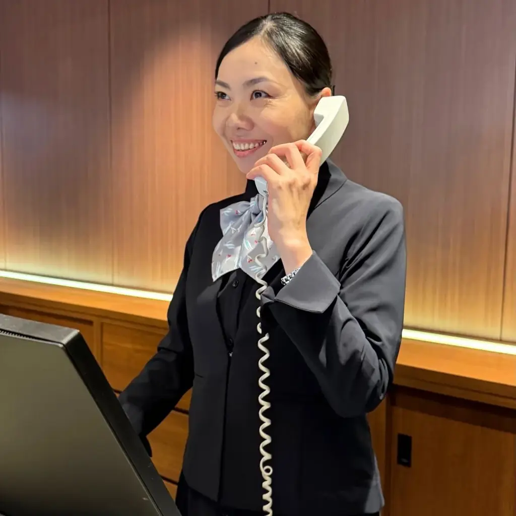 開業60周年、新しいユニフォームで働く人と地域をつなぐ「洗える・日本製・ストレッチ素材」の“次世代ユニフォーム”を共同企画 画像 2