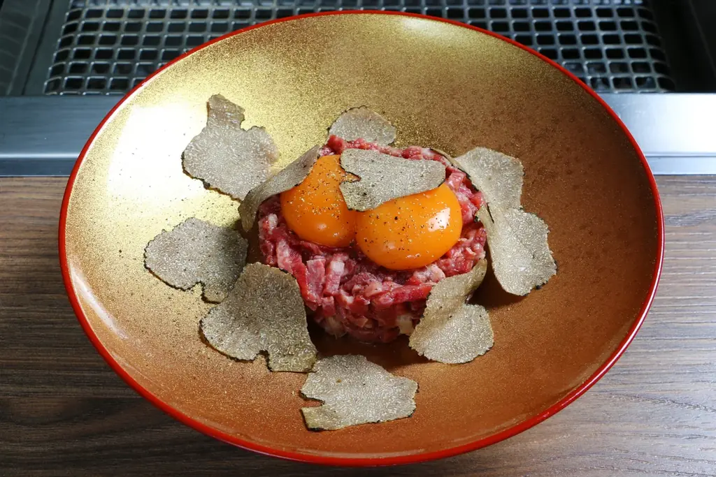 〜大人たちに捧ぐー遊び心もごちそう！『大門コース』で究極の肉体験を〜　〇〇〇〇すれば〇人分がタダになるサービスも！ 画像 2
