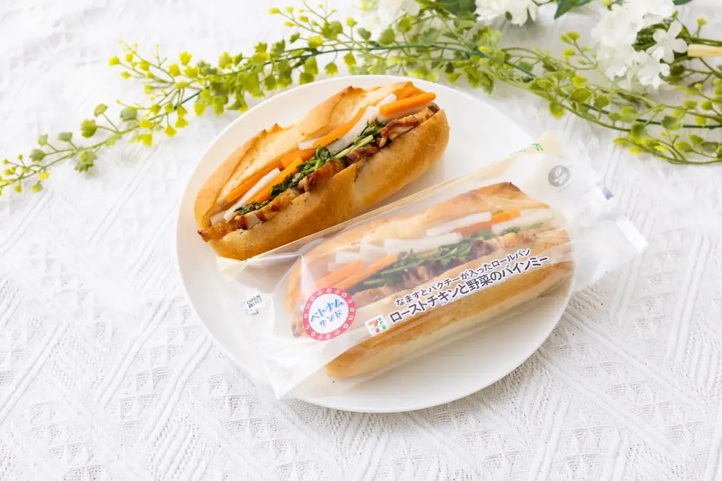 セブン‐イレブンの贅沢＆本格サンドイッチ！「BIG ハムとたまご」と「ローストチキンと野菜のバインミー」が9月24日（水）より新登場！ 画像 3