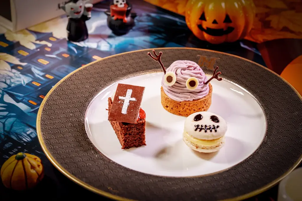 【奈良ホテル】ハロウィンと秋の味覚が融合！山添村の和紅茶とのペアリングで心ほどける秋の午後　期間限定「奈良ホテルハロウィンアフタヌーンティー」発売 画像 4
