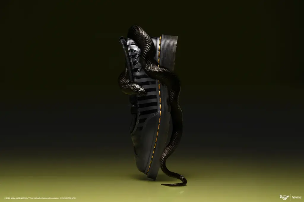 DR. MARTENS x WEDNESDAY  コラボレーション第2弾を発表 画像 1