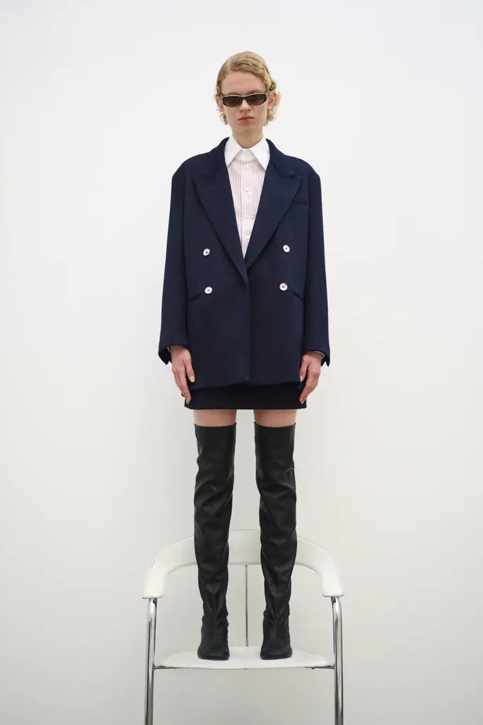 TELA 2025年秋冬「NEW SILHOUETTES」で新シルエット提案