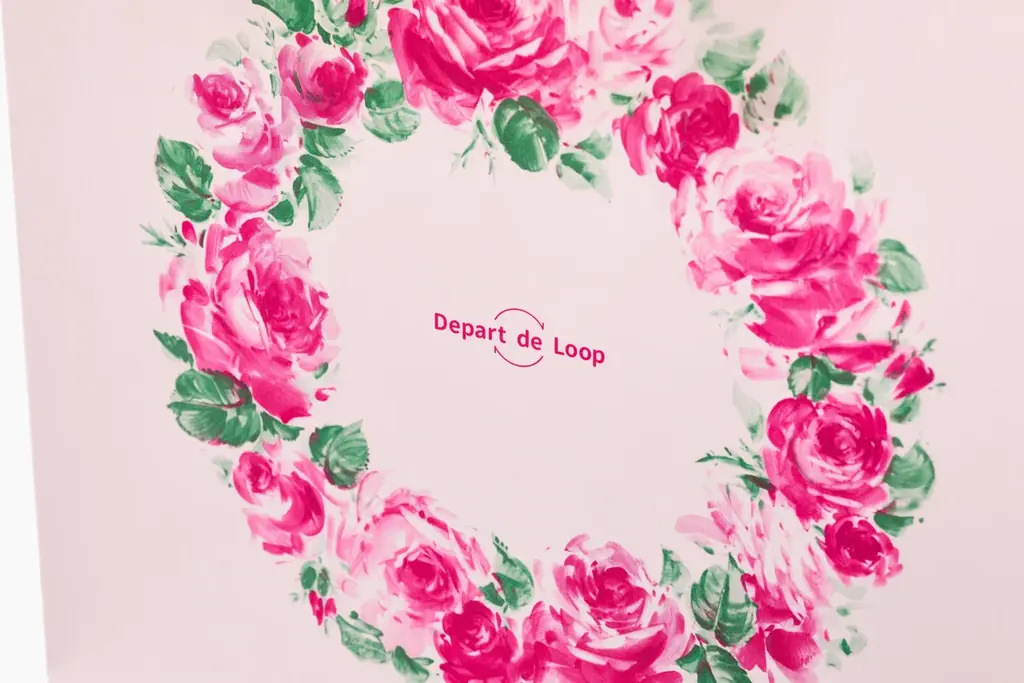 メイク用品が 「ペーパーアイテム」（髙島屋のショッピングバッグ・メッセージカード・名刺）に生まれ変わりました！ 画像 2