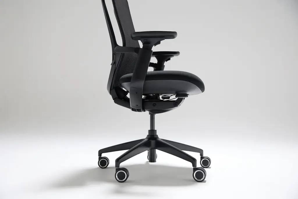 コンセプトは「10年以上使えるチェア」。素材や機構を見直した「AIMchair Pro」発売！ 画像 6