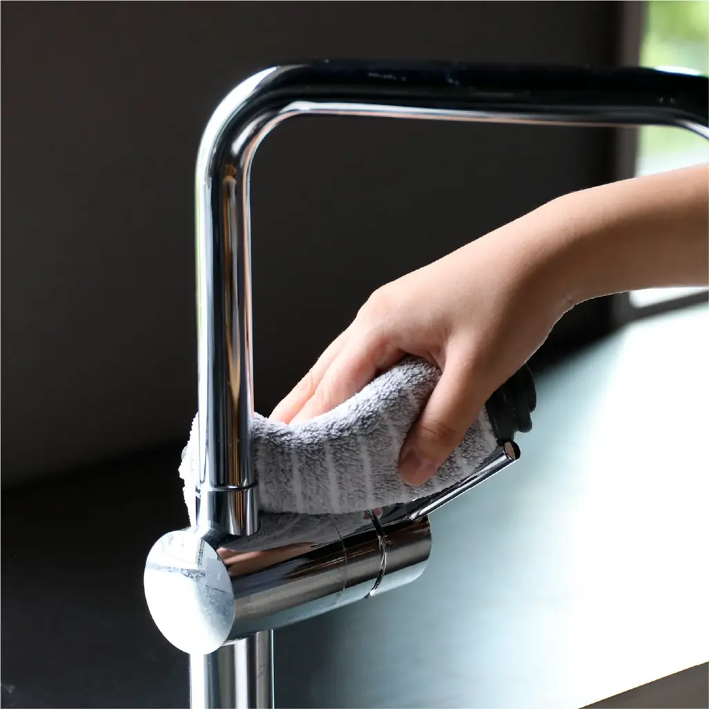 【新商品】水だけで落とせるクロス 洗剤いらずで油汚れを一掃 画像 3