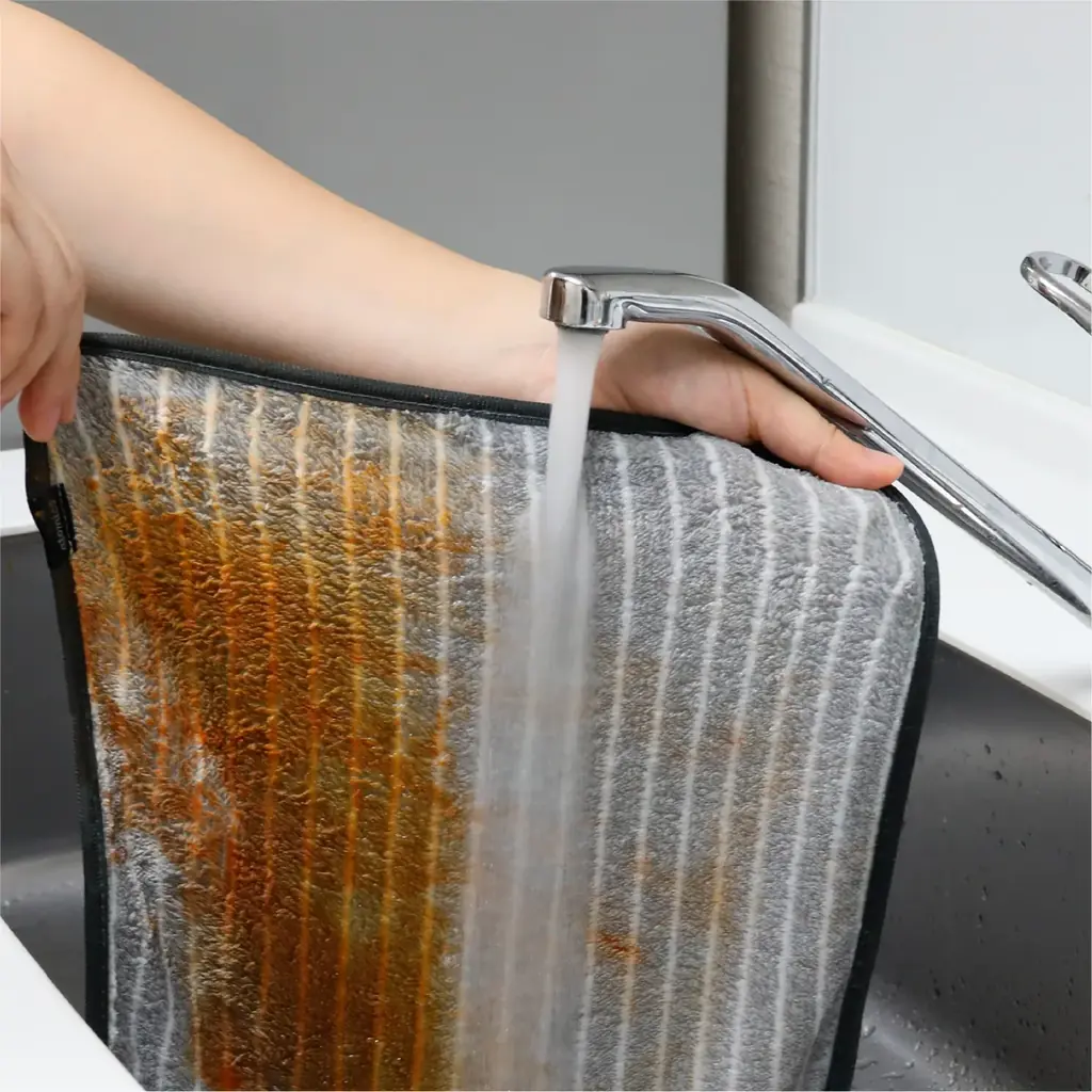 【新商品】水だけで落とせるクロス 洗剤いらずで油汚れを一掃 画像 7