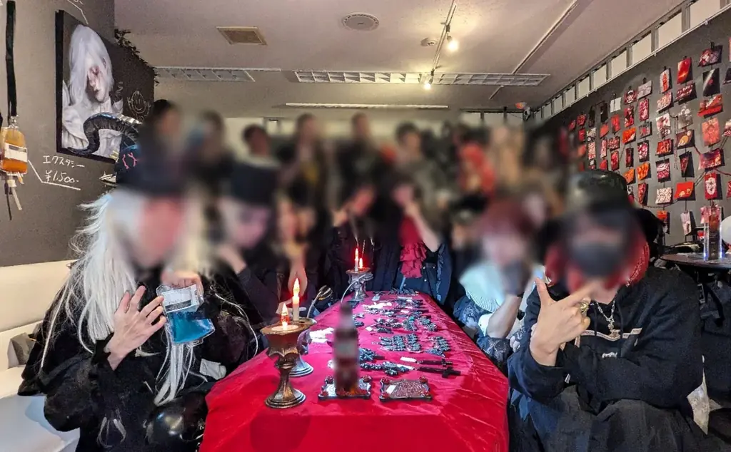 9月30日はゴシック文化を愛する人々の記念日「ヴァンパイアの日」｜サラミとワインで乾杯！SNSキャンペーン開催決定 画像 8