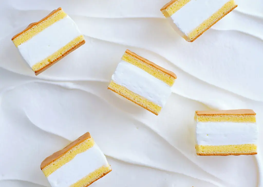 【マールブランシュから新商品のお知らせ】生クリームの美味しさを届けます。生乳ならではのコクのあるなめらかな 「ふんわり生クリームシフォンサンド」が大丸京都店リニューアルオープンと同時に登場 画像 1