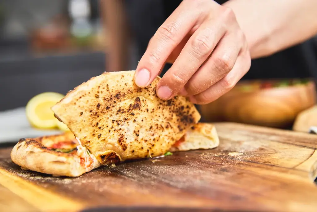 販売開始からたった一週間で約6,300台売れた！日本唯一のポータブルピザ窯専門ブランドENROから最大火力450℃の小型家電ピザ窯「電気式窯焼名人mini」が登場！ 画像 3