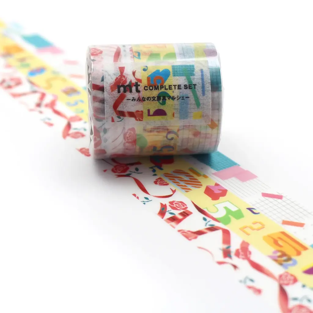 【名古屋タカシマヤ】人気クリエイターの個性溢れるイラストに注目！今、欲しい最新の文房具が勢揃い「開店25周年記念 みんなの文房具マルシェ」を開催 画像 5