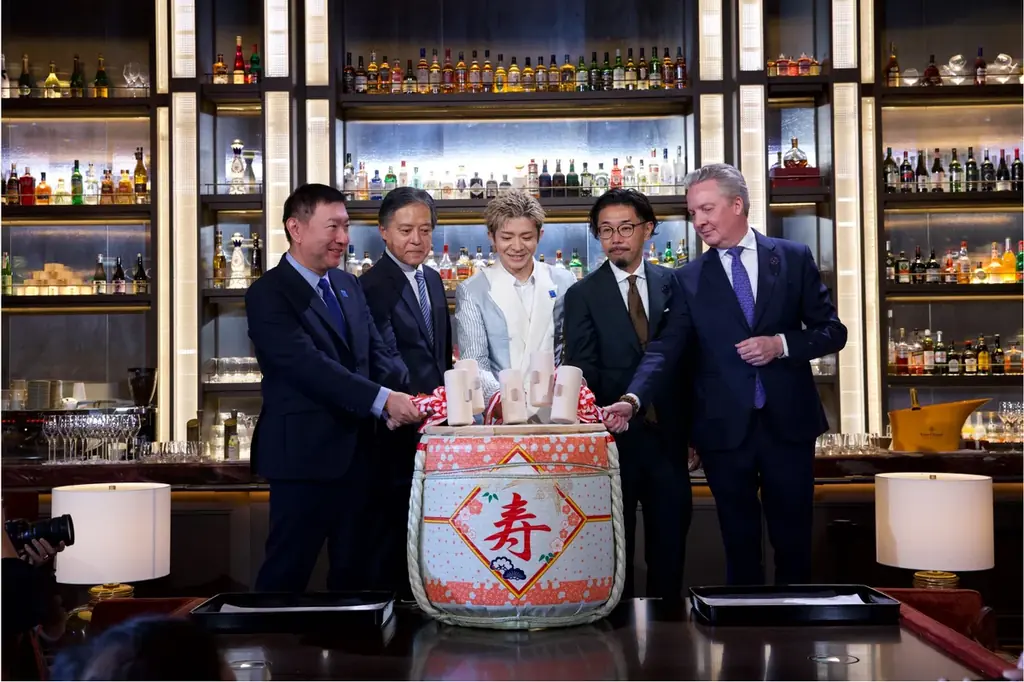 【ハイアット リージェンシー 東京】Number_i 岸優太さんと共にグランドリニューアルをお祝い 画像 2