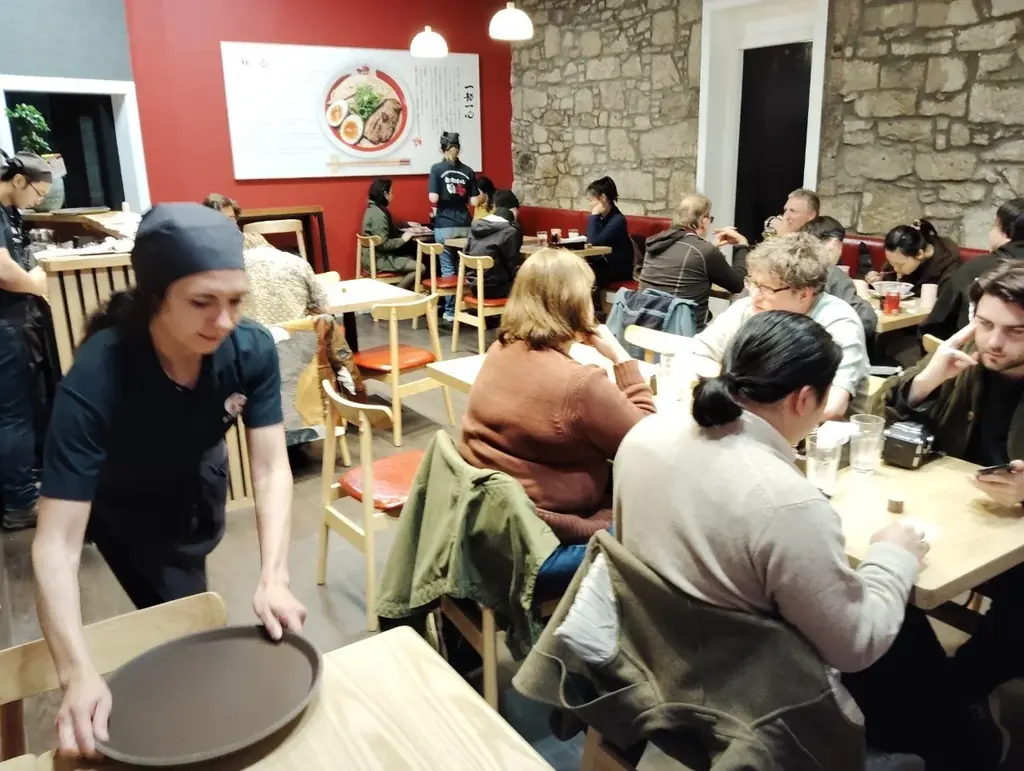 【吉野家、ラーメンブランドと初コラボレーション】吉野家公式通販ショップは本日より「ばり嗎監修とんこつ醤油鍋つゆ」、吉野家店舗は10月17日より「ばり嗎監修とんこつ醤油牛鍋膳」を販売開始 画像 8