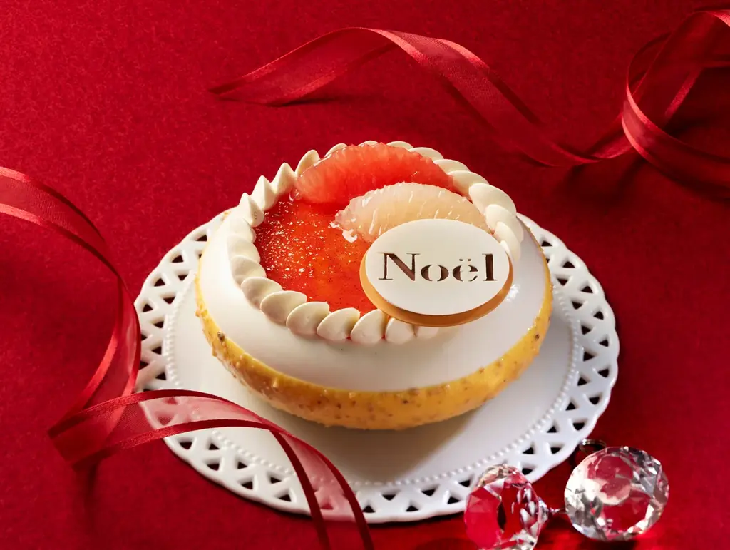 【ザ・キャピトルホテル 東急】2025年クリスマスケーキの予約を11月1日より開始。“赤”を纏った新作ケーキなど全7種類のスイーツ＆ブレッド 画像 4