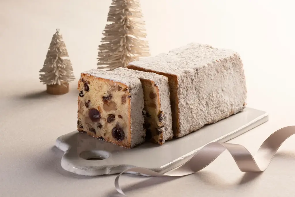 【ザ・キャピトルホテル 東急】2025年クリスマスケーキの予約を11月1日より開始。“赤”を纏った新作ケーキなど全7種類のスイーツ＆ブレッド 画像 8