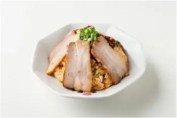 本日開幕！牛骨ラーメンまこと屋が劇場版『チェンソーマン レゼ篇』と“最狂”コラボで渋谷店をラッピング！ 画像 13