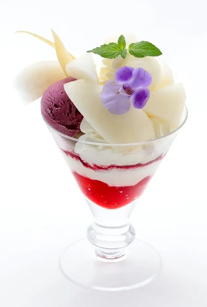 いばらきの梨『恵水』を贅沢に使用したスイーツを都内の有名パティスリー、パーラーにて期間限定で販売中！ 画像 2