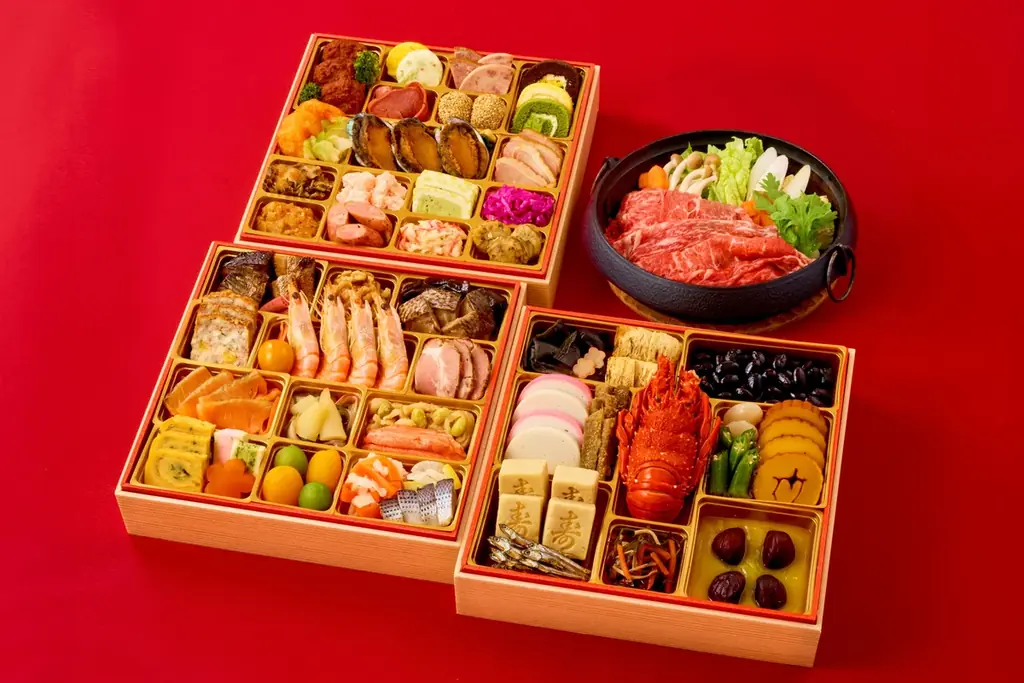 今年は「物価高がおせち選びに“影響あり”」が6.6割 早割対象商品が過去最多！ファミマのおせち35品を9月24日（水）より予約受付開始～昨年大好評の「欲望」「背徳」おせちが今年も登場！～ 画像 8