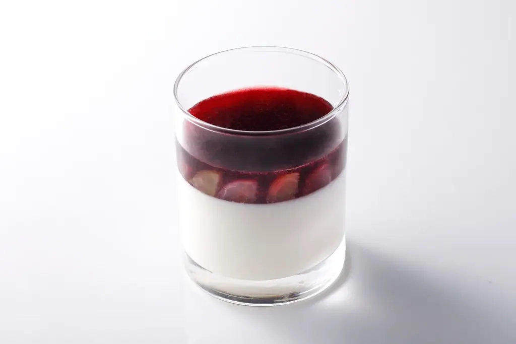【ホテルニューオータニ博多】秋限定“栗”と“ぶどう”のケーキが登場 ― 風物詩スーパーモンブランも販売開始 ― 画像 6