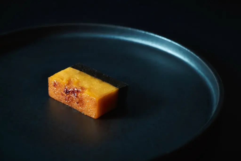 【秋限定スイーツ】ほっくり甘い贅沢を楽しむ “安納芋と黒ごまの和風ショコラテリーヌ” 9/26新発売 画像 4