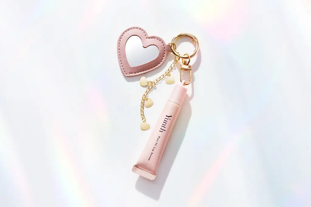 チャーム付き薬用リップ発売