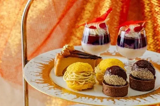 秋の宝石「マロン」の魅力に溺れるアフタヌーンティー「Marron Collection」が土休日限定開催和栗やフランス産マロンのスイーツの数々にモンブランパフェもセットで大満足なティータイムを 画像 4