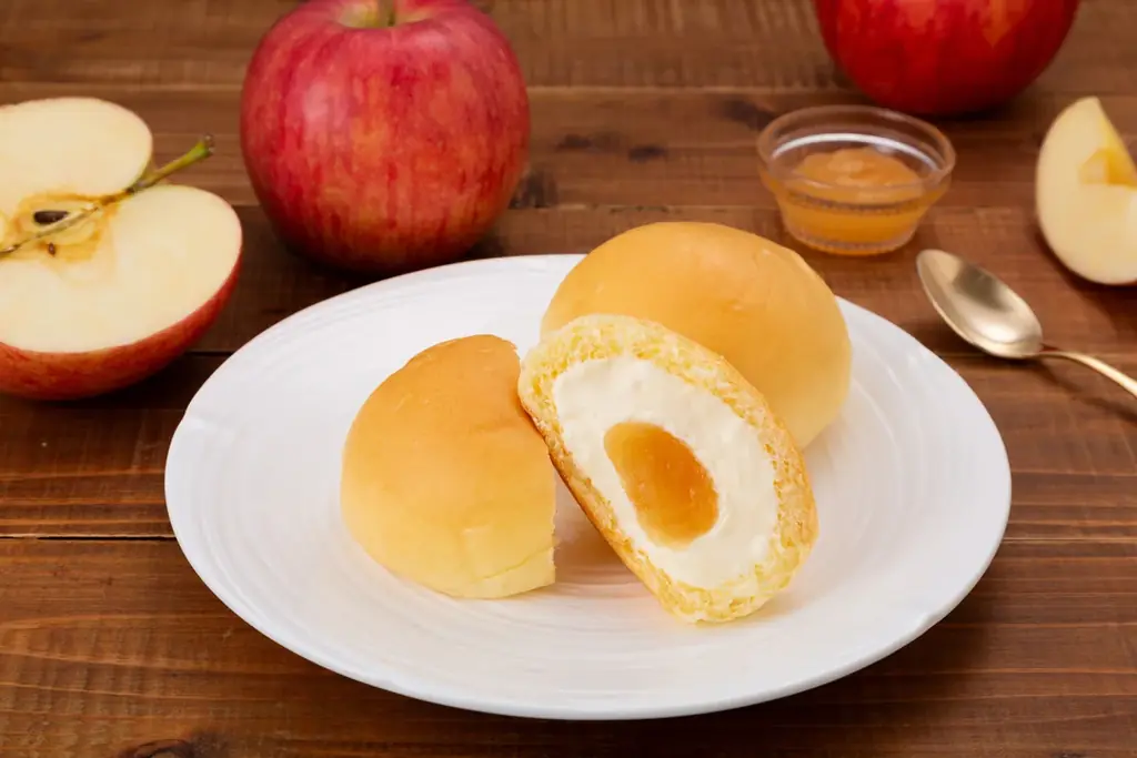 【ムーミンバレーパーク限定販売】オリジナルデザインパッケージ！「くりーむパン りんご」昨年好評の秋フレーバーが再販開始 画像 2