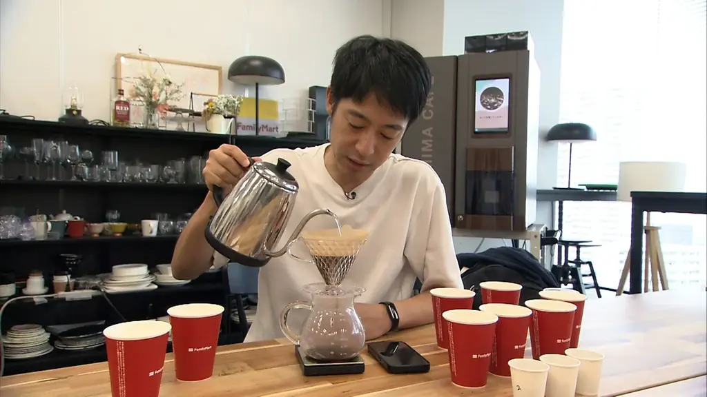 『コンビニエンスウェア』で常識を覆す！大阪店舗数シェア１位「ファミリーマート」社長の挑戦に迫る 画像 6