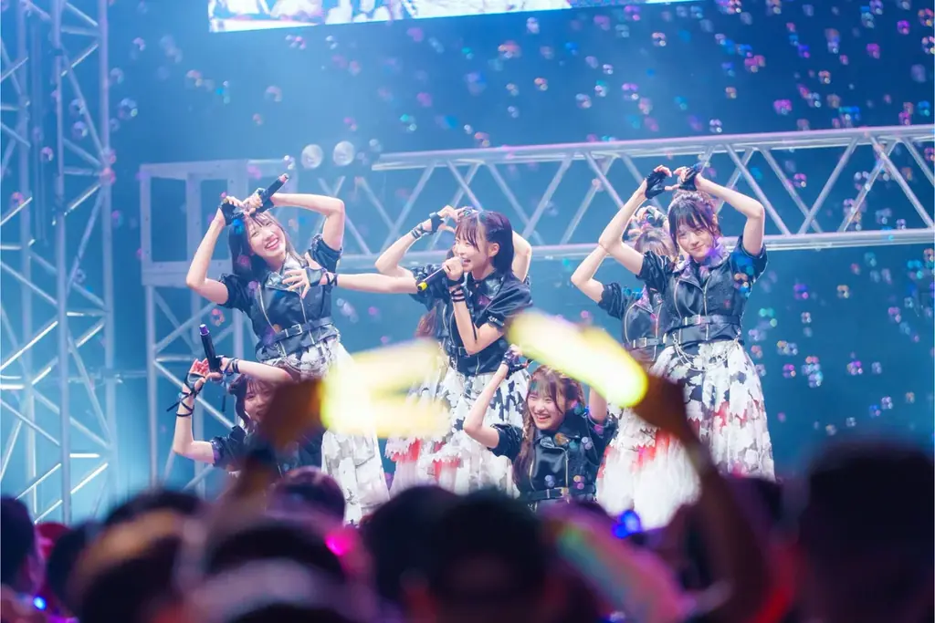新曲「絶望歌」を含む全18曲を披露！AsIsがツアーファイナルで示した可能性… 画像 4