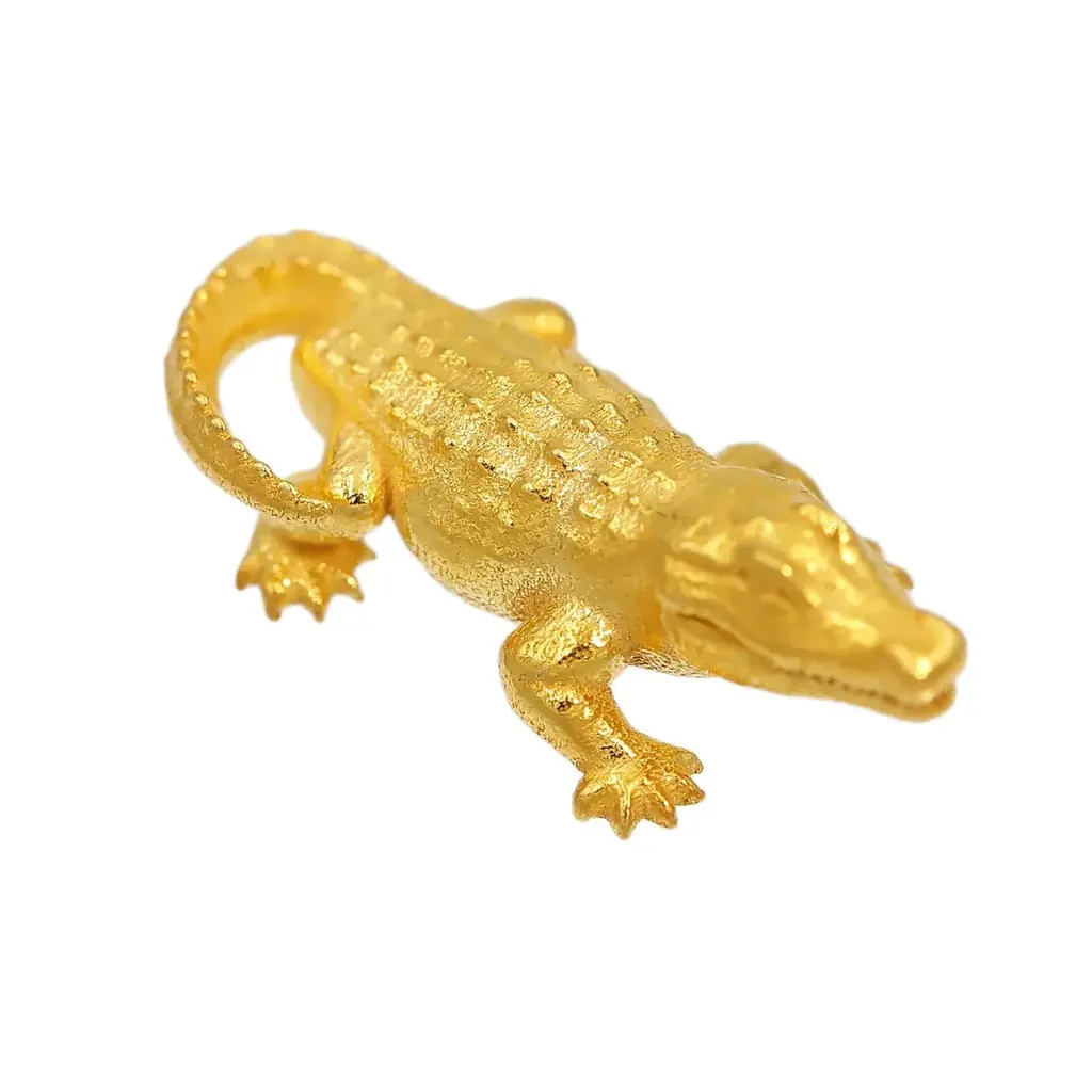 指先サイズの純金ワニ登場　JUNGOLDの新作縁起物