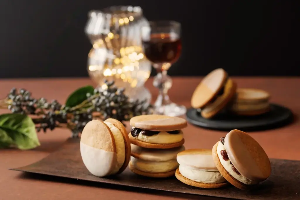 チーズクッキーサンド発売