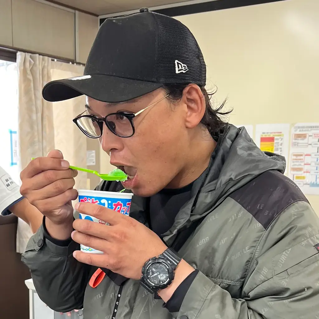 「暑い現場にひと涼みを」安曇川中学生が工事関係者へかき氷を提供――桑原組施工現場での地域連携熱中症対策企画 画像 4