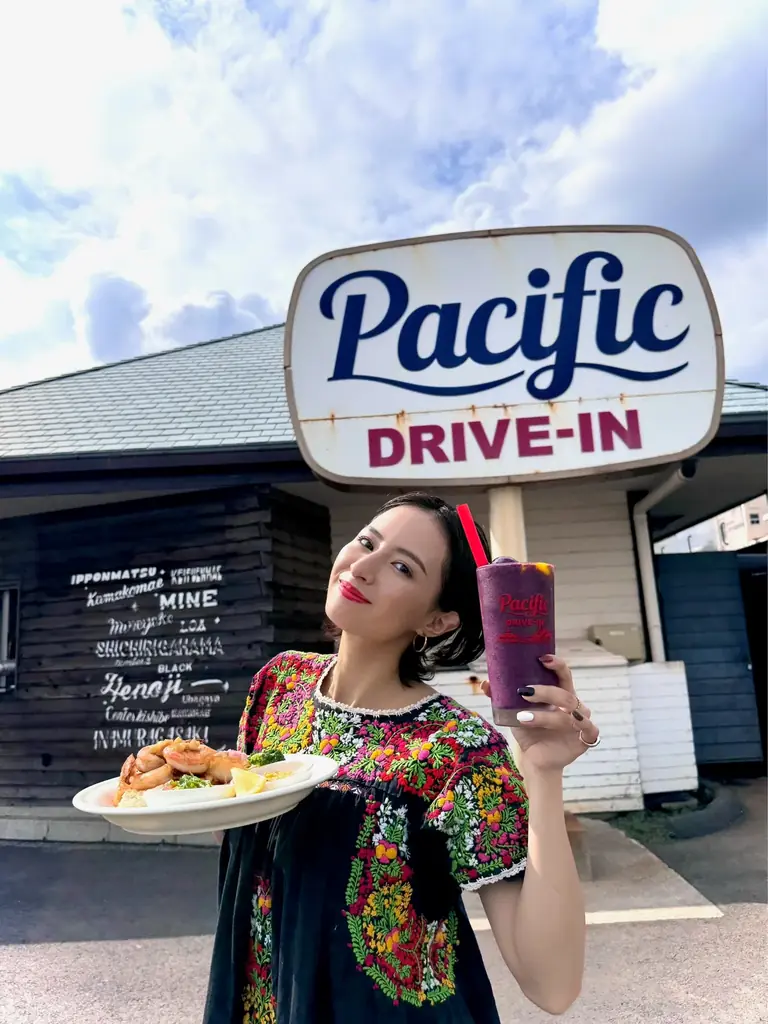 10/1〜13開催｜Pacific DRIVE-IN×Juliaの限定メニュー