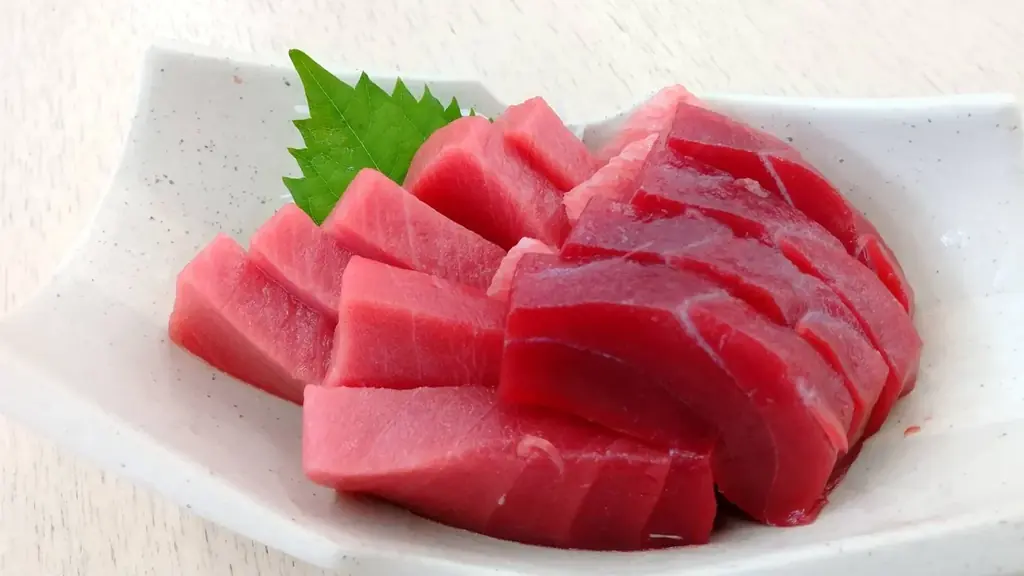 京都府内で唯一のクロマグロ養殖！短期養殖で天然と養殖の良いところ取り、赤身が上質で濃厚！生・本まぐろ年間1万本販売実績の大起水産プライベートブランド京都府伊根産「京まぐろ」10月1日販売開始！ 画像 5