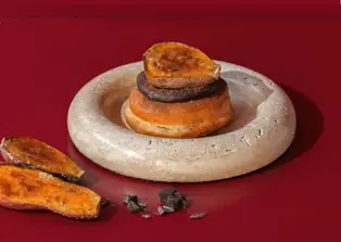T8発、京都・四条河原町が甘い秋に染まる。「koe donuts POP UP SHOP」より『芋・りんご・いちじく』を使った秋限定贅沢ドーナツが登場 画像 2