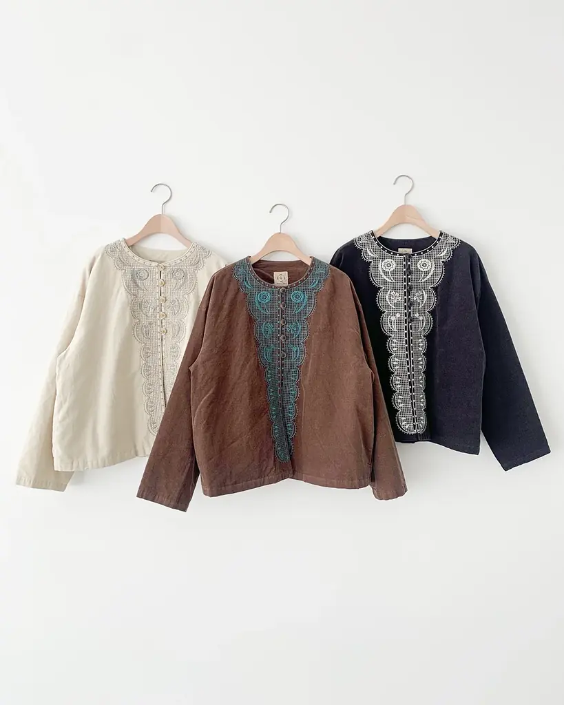 【Samansa Mos2】刺繍作家マカベアリスさんとの人気コラボから新作が登場！秋の植物モチーフで飾った刺繍アイテムを10月2日(木)に発売 画像 6