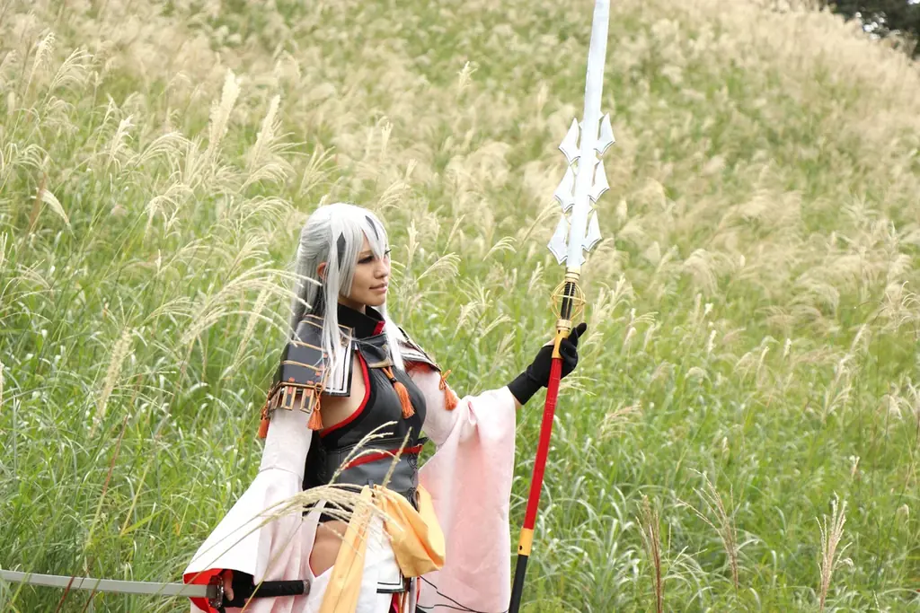 今まで「鬼滅の刃」「ポケモン」「原神」「刀剣乱舞」等の人気のアニメ、ゲーム、漫画キャラが登場！「秋のススキと大自然のロケーション」を使う「コスプレ撮影ロケ」イベントをグランスノー奥伊吹で１０月4日開催 画像 6