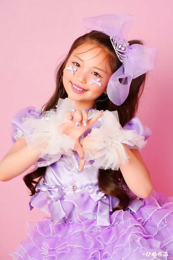 全国566名の応募から選ばれた4名と“りりぴ”が結成。小学生プリンセスアイドルグループ「ひめらぶ」誕生 画像 6