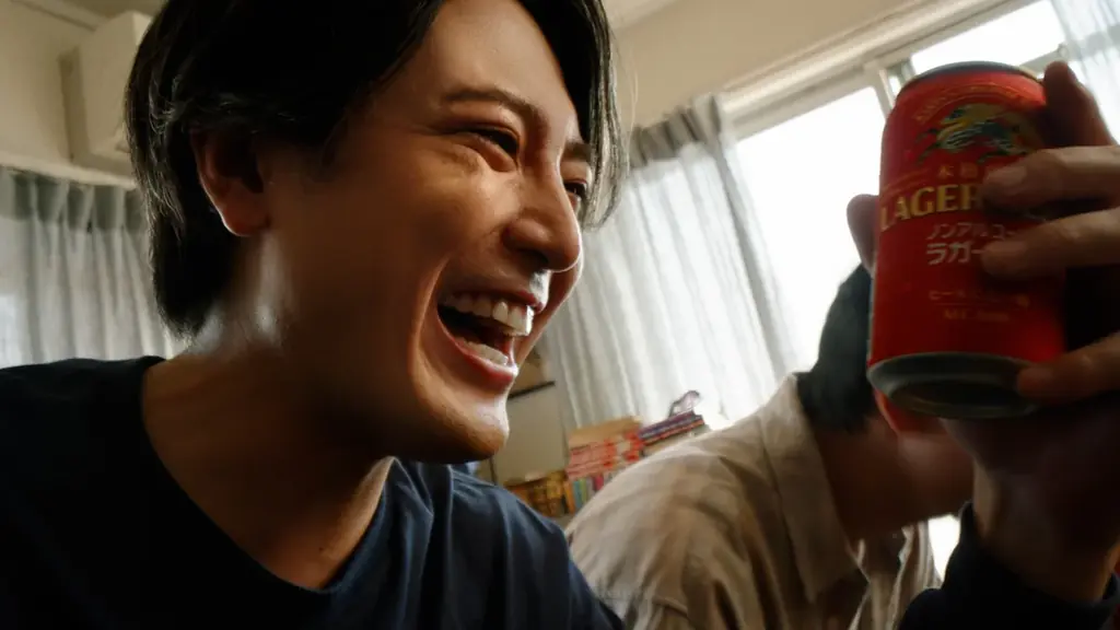 新商品「キリン本格醸造ノンアルコール ラガーゼロ」新発売　松重豊さん、榮倉奈々さん、間宮祥太朗さんが、大満足のおいしさに幸せあふれるラガーゼロ『HUMAN』篇 9月30日（火）より放映開始 画像 3