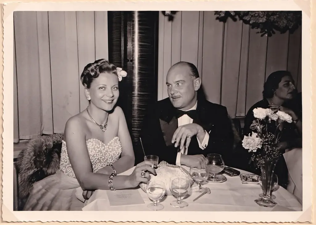 ブライトリングがレディ プレミエを発表：フォルムと色彩で魅了するデザイン 画像 2