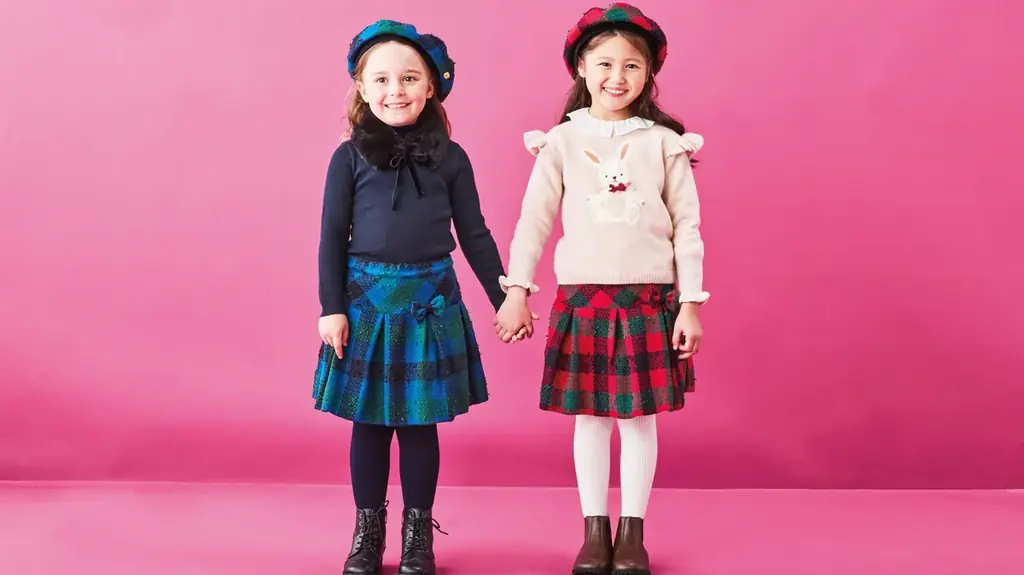 おでかけにぴったりな新作ニットが登場！「Toys」をテーマに冬を楽しむプレイフルなデザインニットがラインナップ 画像 6