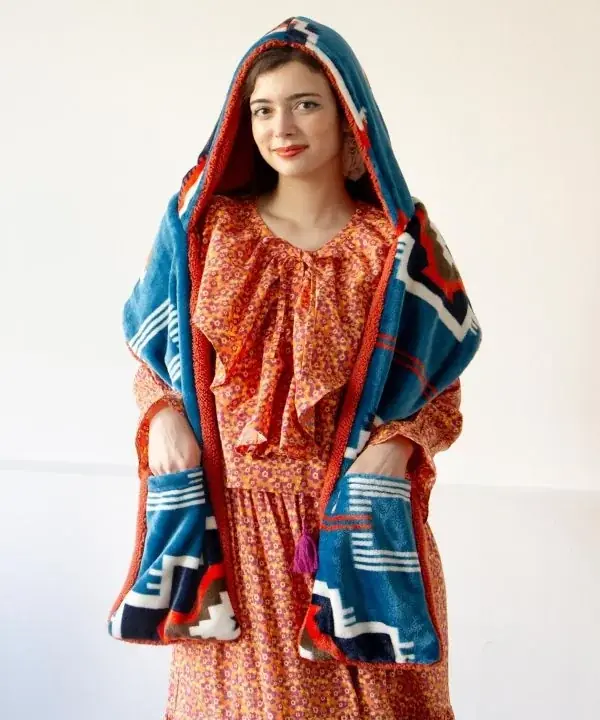 なぜ25,000枚も売れる？犬猫とくつろぐ日も、キャンプの夜も。ふんわり心地よい万能「ブランケット」新ラインアップ10月発売 画像 15