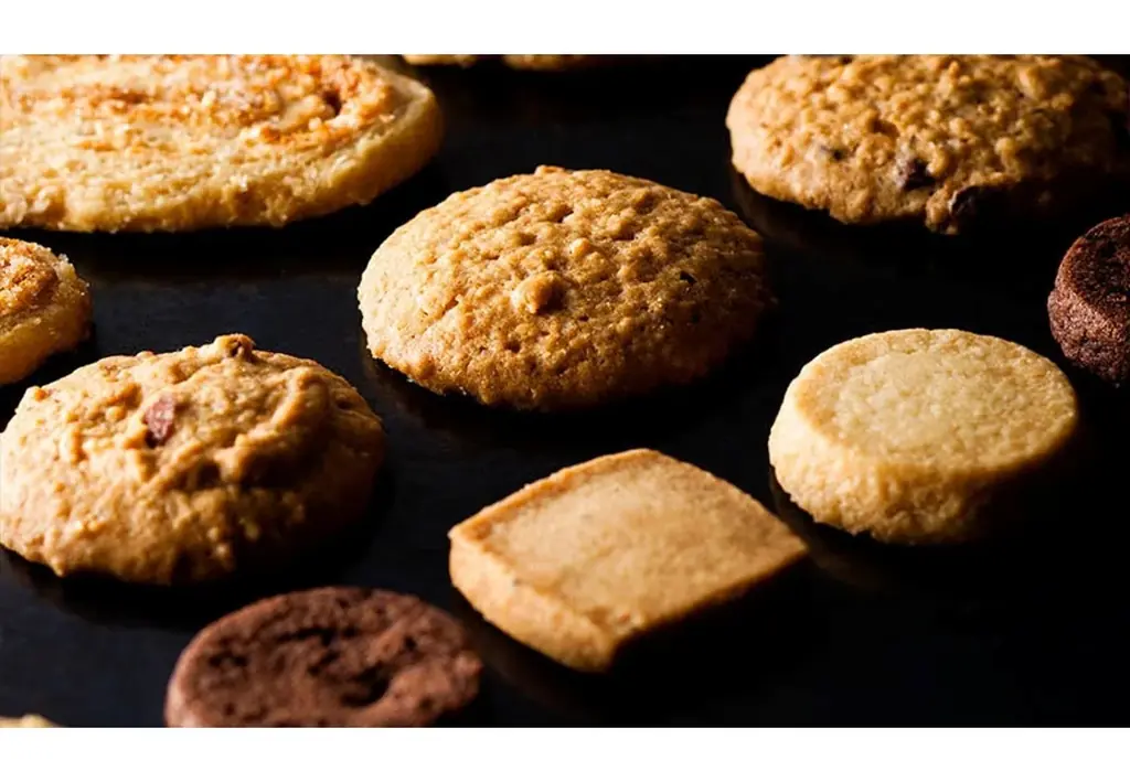 【洋菓子メーカー モロゾフ】小倉井筒屋限定　焼きたての「窯だしフィナンシェ」新発売 画像 4