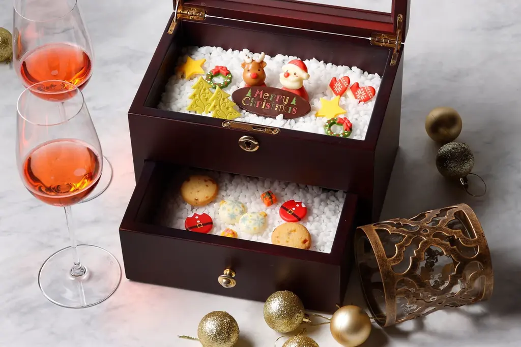 【ザ・カハラ・ホテル＆リゾート 横浜】まるでツリーを彩るような、甘美なオーナメントを味わう「クリスマスアフタヌーンティー」10月4日（土）12:00より予約開始 画像 3