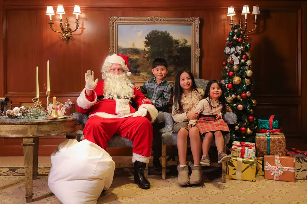 【ホテル椿山荘東京】サンタクロースからプレゼントのお渡しと記念撮影が付いた クリスマス限定ステイプランが10月9日より予約開始 画像 7