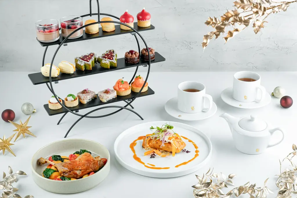 【バー＆ダイニング CLOUDS】ホリデーシーズンの訪れを祝うアフタヌーンティー「天空のアフタヌーンティー～Holiday Treats～」を2025年11月1日（土）から開催 画像 2