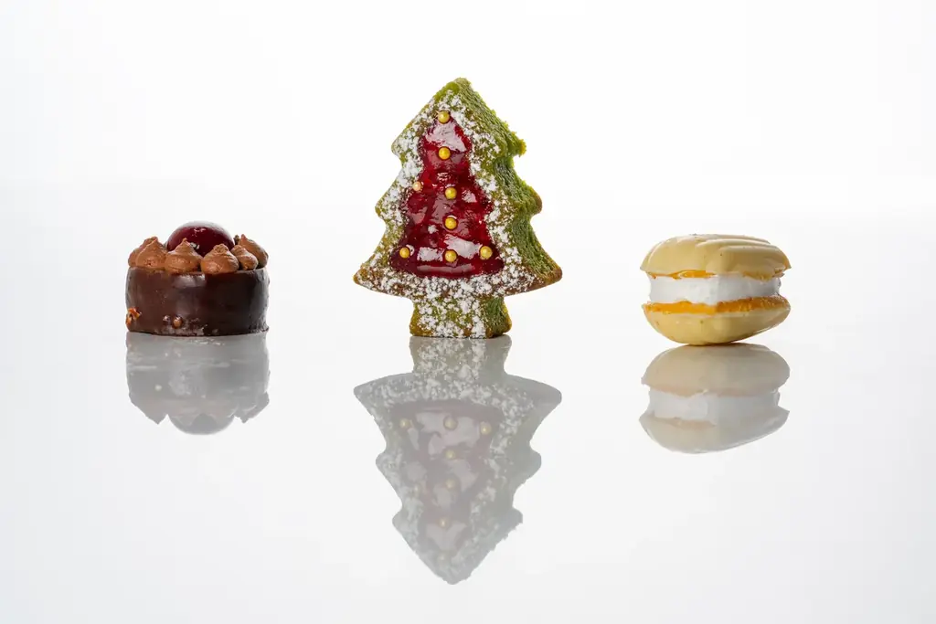 【バー＆ダイニング CLOUDS】ホリデーシーズンの訪れを祝うアフタヌーンティー「天空のアフタヌーンティー～Holiday Treats～」を2025年11月1日（土）から開催 画像 4